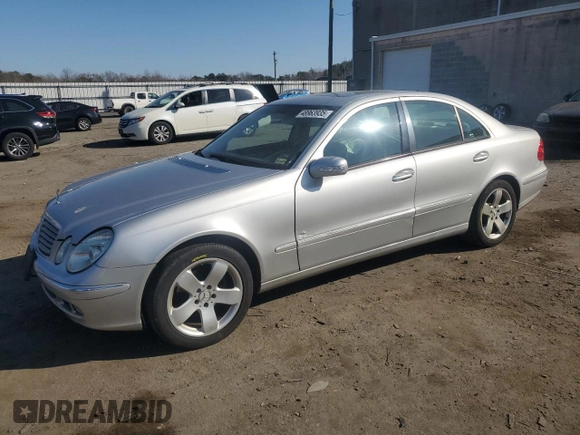2004 Mercedes-Benz E 320 with VIN WDBUF65J14A440912, listed as a Copart auction lot 48963935 with 182,837 mi miles and Salvage Title. Bid and sale history available at carsss.com. Image 1.