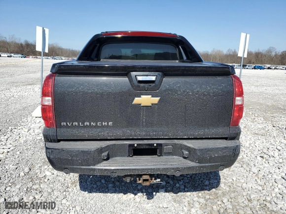 2013 Chevrolet Avalanche LT with VIN 3GNTKFE76DG179301, listed as a Copart auction lot 49106465 with 124,537 mi miles and Salvage Title. Bid and sale history available at carsss.com. Image 6.