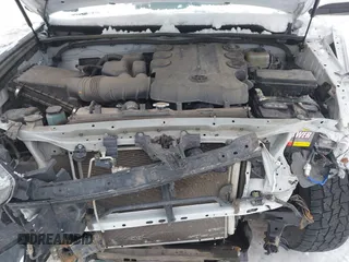 2015 Toyota 4Runner Limited with VIN JTEBU5JR4F5218442, listed as a IAAI auction lot 41250608 with Not provided miles and . Bid and sale history available at DreamBid. Image 10.