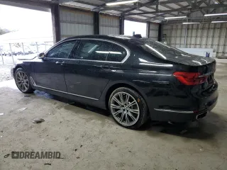 2019 BMW 7 Series 740i z VIN WBA7E2C57KB454012, wystawiony jako Copart lot #50977775 z przebiegiem Nie podano mil oraz Szkoda całkowita • Salvage title. Historia ofert i sprzedaży dostępna na DreamBid. Obrazek 2.