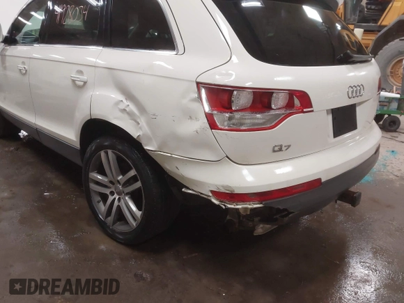 2007 Audi Q7 Premium with VIN WA1BY74L37D058938, listed as a IAAI auction lot 41928034 with 163,779 mi miles and . Bid and sale history available at DreamBid. Image 6.