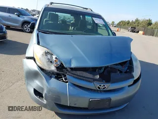2009 Toyota Sienna CE with VIN 5TDZK23C19S268830, listed as a IAAI auction lot 42032259 with 113,596 mi miles. Bid and sale history available at carsss.com. Image 6.
