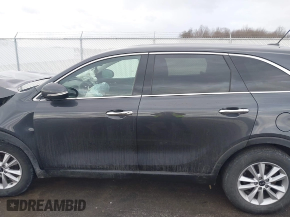 2019 Kia Sorento L with VIN 5XYPG4A32KG510776, listed as a IAAI auction lot 41716252 with 129,725 mi miles and . Bid and sale history available at carsss.com. Image 15.