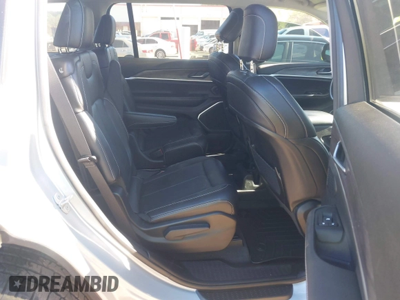 2022 Jeep Grand Cherokee Limited with VIN 1C4RJJBG6N8521334, listed as a IAAI auction lot 40955579 with 62,383 mi miles and . Bid and sale history available at DreamBid. Image 8.