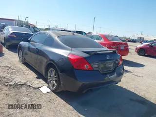 2008 Nissan Altima 3.5 SE with VIN 1N4BL24E48C202678, listed as a IAAI auction lot 41673761 with 200,411 mi miles. Bid and sale history available at carsss.com. Image 3.