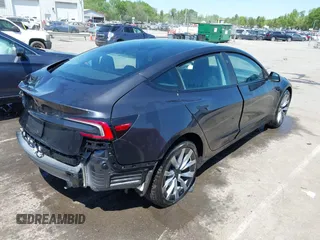 2024 Tesla Model 3 z VIN 5YJ3E1EA4RF735729, wystawiony jako IAAI lot #41964387 z przebiegiem Nie podano mil oraz . Historia ofert i sprzedaży dostępna na DreamBid. Obrazek 4.