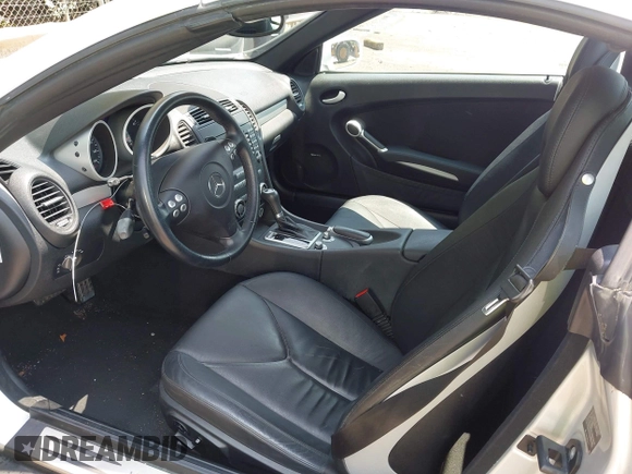 2008 Mercedes-Benz SLK 350 with VIN WDBWK56F98F184942, listed as a IAAI auction lot 42397775 with 80,851 mi miles and . Bid and sale history available at DreamBid. Image 8.