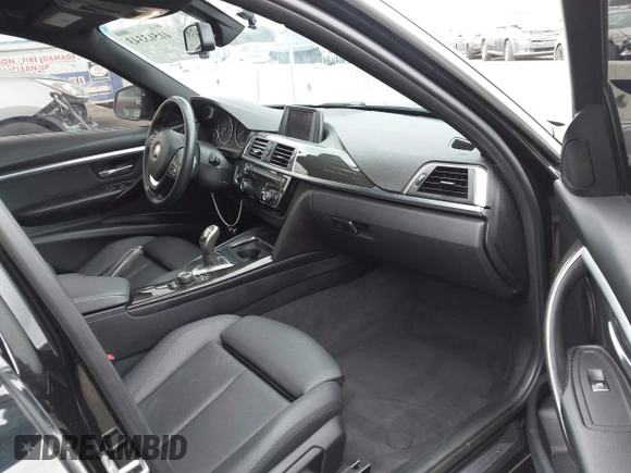 2018 BMW 3 Series 330i xDrive with VIN WBA8D9G57JNU67415, listed as a IAAI auction lot 41513343 with 98,714 mi miles. Bid and sale history available at carsss.com. Image 5.