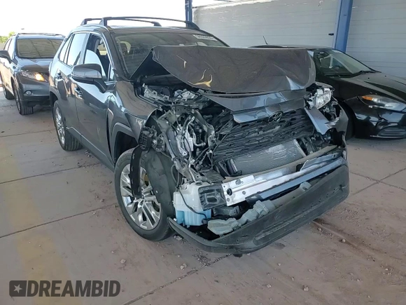 2021 Toyota RAV4 XLE Premium with VIN 2T3C1RFV4MC092721, listed as a Copart auction lot 56980835 with 31,640 mi miles and Salvage title. Bid and sale history available at DreamBid. Image 14.
