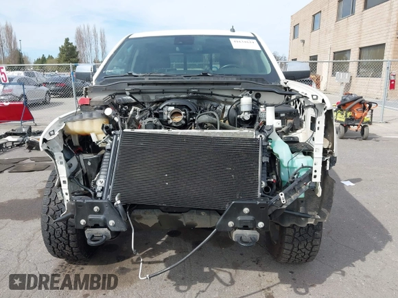 2014 GMC Sierra 1500 Denali z VIN 3GTU2WEJ3EG551266, wystawiony jako IAAI lot #41631624 z przebiegiem 120 214 mil mil oraz . Historia ofert i sprzedaży dostępna na DreamBid. Obrazek 6.
