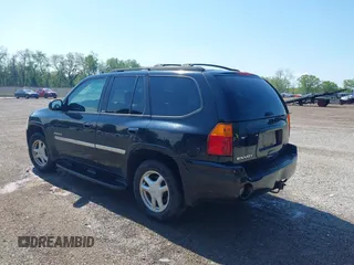 2006 GMC Envoy SLE z VIN 1GKDT13S862193382, wystawiony jako IAAI lot #42274946 z przebiegiem 187 379 mil mil oraz . Historia ofert i sprzedaży dostępna na DreamBid. Obrazek 3.
