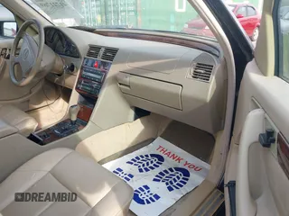 1998 Mercedes-Benz C 230/260/280/320 with VIN WDBHA23G9WA639273, listed as a IAAI auction lot 41721769 with 149,142 mi miles and . Bid and sale history available at carsss.com. Image 5.