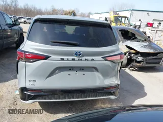 2024 Toyota Sienna XSE z VIN 5TDXSKFC4RS145137, wystawiony jako IAAI lot #41750659 z przebiegiem 17 606 mil mil oraz . Historia ofert i sprzedaży dostępna na DreamBid. Obrazek 17.