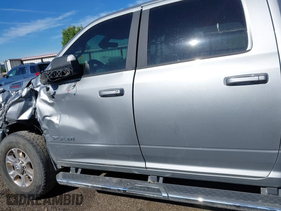 2021 Ram 2500 Big Horn with VIN 3C6UR5DJ5MG600500, listed as a IAAI auction lot 42338348 with 119,115 mi miles and . Bid and sale history available at DreamBid. Image 14.