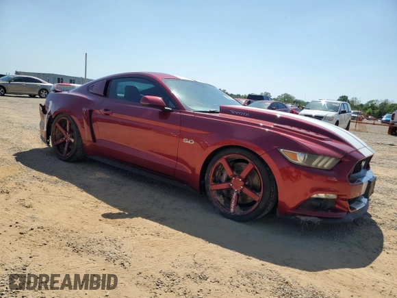 2015 Ford Mustang GT z VIN 1FA6P8CF9F5394457, wystawiony jako Copart lot #52573715 z przebiegiem 83 236 mil mil oraz Szkody całkowita. Historia ofert i sprzedaży dostępna na DreamBid. Obrazek 4.