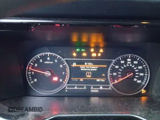 2022 Kia Sorento LX z VIN 5XYRGDLC6NG100959, wystawiony jako Copart lot #88527785 z przebiegiem 68 110 mil mil oraz Szkoda całkowita • Salvage title. Historia ofert i sprzedaży dostępna na DreamBid. Obrazek 9.