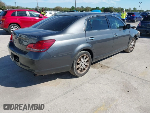 2008 Toyota Avalon XL with VIN 4T1BK36B68U322445, listed as a IAAI auction lot 41749297 with 230,764 mi miles. Bid and sale history available at carsss.com. Image 4.