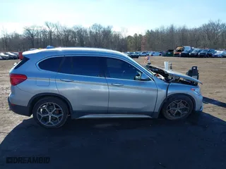 2018 BMW X1 xDrive28i with VIN WBXHT3C36J5L33781, listed as a IAAI auction lot 41497360 with 61,251 mi miles. Bid and sale history available at carsss.com. Image 13.