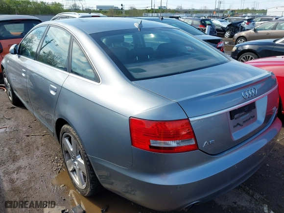 2008 Audi A6 with VIN WAUDH74F68N095399, listed as a IAAI auction lot 42018228 with 212,570 mi miles. Bid and sale history available at carsss.com. Image 3.