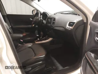 2018 Jeep Compass Altitude with VIN 3C4NJDBB2JT373179, listed as a IAAI auction lot 41753934 with 47,230 mi miles and . Bid and sale history available at DreamBid. Image 5.
