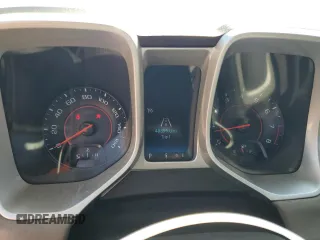2014 Chevrolet Camaro LT z VIN 2G1FC1E38E9132973, wystawiony jako Copart lot #55638105 z przebiegiem 40 895 mil mil oraz Szkoda całkowita • Salvage title. Historia ofert i sprzedaży dostępna na DreamBid. Obrazek 9.