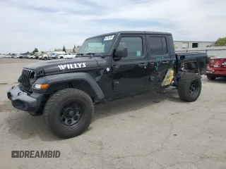 2020 Jeep Gladiator Sport S with VIN 1C6HJTAG5LL197352, listed as a Copart auction lot 52792705 with 58,089 mi miles and Salvage Title. Bid and sale history available at carsss.com. Image 1.
