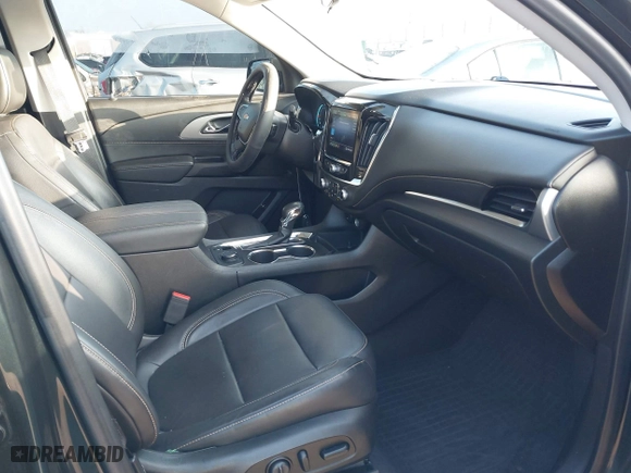 2021 Chevrolet Traverse LT Leather with VIN 1GNERHKW1MJ160570, listed as a IAAI auction lot 41224766 with 109,519 mi miles. Bid and sale history available at carsss.com. Image 5.