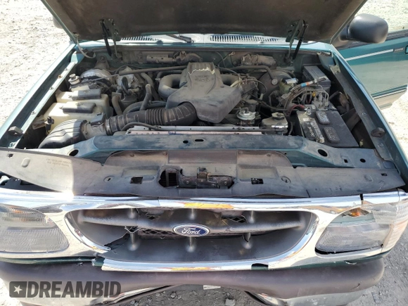 1998 Ford Explorer XL с VIN 1FMZU32E7WZB44988, выставлен на аукционе Copart как лот 53743525 с пробегом 112 535 миль миль и Списание • Salvage title. История ставок и продаж доступна на DreamBid. Изображение 14.