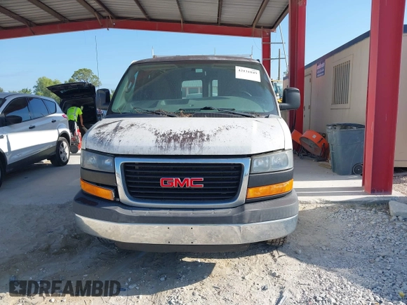 2016 GMC Savana Cargo with VIN 1GTW7AFF4G1904719, listed as a IAAI auction lot 42131849 with 121,700 mi miles. Bid and sale history available at carsss.com. Image 12.