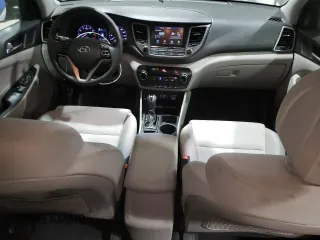 2018 Hyundai Tucson SEL z VIN KM8J3CA42JU743778, wystawiony jako Copart lot #46053665 z przebiegiem 166 977 mil mil oraz Szkoda całkowita • Salvage title. Historia ofert i sprzedaży dostępna na DreamBid. Obrazek 8.