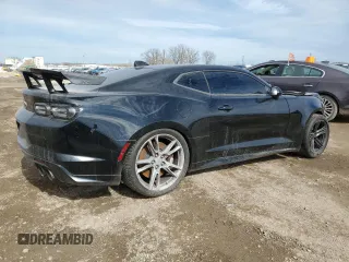 2023 Chevrolet Camaro ZL1 z VIN 1G1FK1R67P0156959, wystawiony jako Copart lot #83557944 z przebiegiem 15 203 mil mil oraz Szkody całkowita. Historia ofert i sprzedaży dostępna na DreamBid. Obrazek 3.