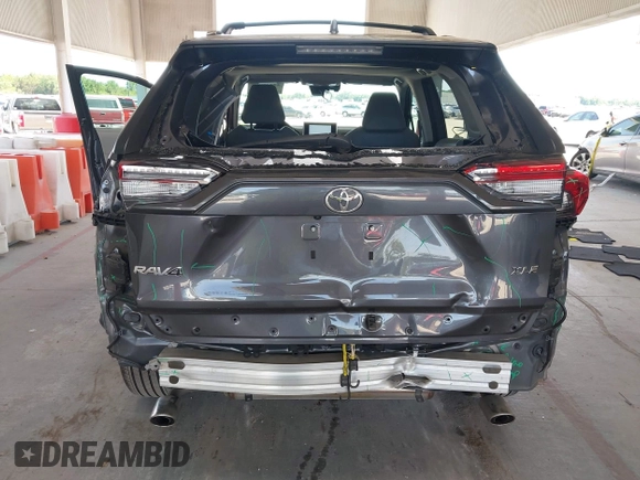2024 Toyota RAV4 XLE Premium z VIN 2T3C1RFV0RC284225, wystawiony jako IAAI lot #42278949 z przebiegiem 15 765 mil mil oraz . Historia ofert i sprzedaży dostępna na DreamBid. Obrazek 6.