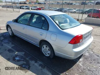 2003 Honda Civic LX with VIN 1HGES16533L014777, listed as a IAAI auction lot 42023277 with 204,094 mi miles and . Bid and sale history available at carsss.com. Image 3.