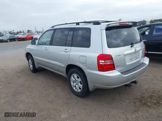 2003 Toyota Highlander with VIN JTEHF21A630127436, listed as a IAAI auction lot 42098538 with 123,561 mi miles. Bid and sale history available at carsss.com. Image 3.