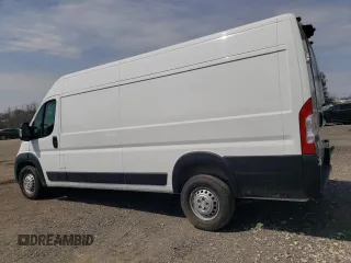 2025 Ram ProMaster Cargo Tradesman with VIN 3C6MRVJG9SE517735, listed as a Copart auction lot 51207475 with 9,208 mi miles and Clean Title. Bid and sale history available at DreamBid. Image 2.