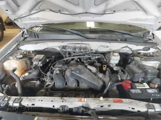2008 Ford Escape Limited with VIN 1FMCU94178KB34007, listed as a IAAI auction lot 41977959 with 173,648 mi miles. Bid and sale history available at carsss.com. Image 10.