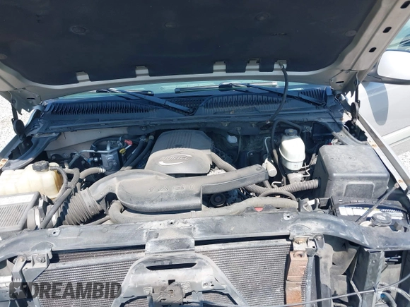 2004 Chevrolet Tahoe LS with VIN 1GNEK13Z84J232031, listed as a IAAI auction lot 42073698 with 193,889 mi miles. Bid and sale history available at carsss.com. Image 10.