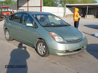 2008 Toyota Prius with VIN JTDKB20U287730979, listed as a IAAI auction lot 42002881 with 1 mi miles. Bid and sale history available at carsss.com. Image 1.