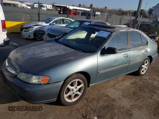 2001 Nissan Altima GXE with VIN 1N4DL01D91C223105, listed as a IAAI auction lot 41447253 with 196,021 mi miles. Bid and sale history available at carsss.com. Image 2.