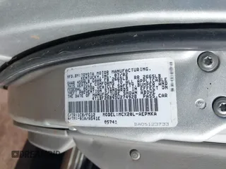 2003 Toyota Avalon XL z VIN 4T1BF28B93U274928, wystawiony jako IAAI lot #42034461 z przebiegiem 150 549 mil mil oraz . Historia ofert i sprzedaży dostępna na DreamBid. Obrazek 9.