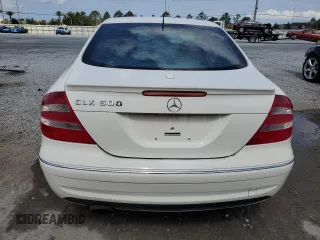 2005 Mercedes-Benz CLK 500 z VIN WDBTJ75J65F132140, wystawiony jako Copart lot #56175955 z przebiegiem 183 347 mil mil oraz Szkoda całkowita • Salvage title. Historia ofert i sprzedaży dostępna na DreamBid. Obrazek 6.