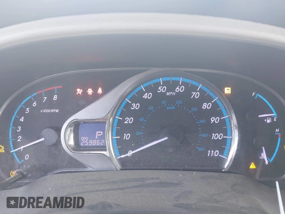 2011 Toyota Sienna XLE AAS with VIN 5TDYK3DC5BS146848, listed as a IAAI auction lot 41914140 with 259,862 mi miles. Bid and sale history available at carsss.com. Image 7.