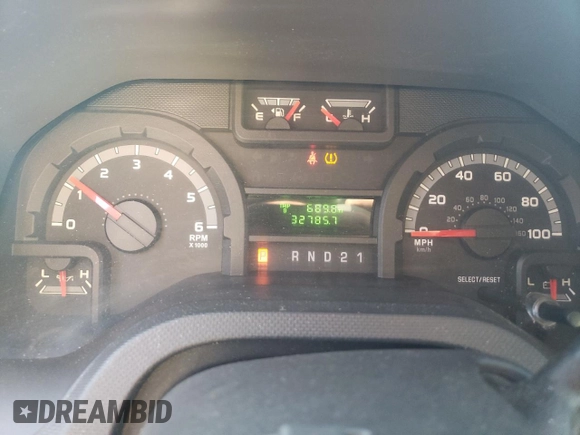 2010 Ford Econoline Passenger XL with VIN 1FMNE1BW2ADA11991, listed as a Copart auction lot 63758014 with 32,785 mi miles and Salvage Title. Bid and sale history available at DreamBid. Image 9.