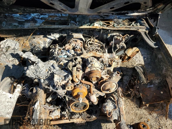2004 GMC Sierra 2500HD z VIN 1GTHK23144F141847, wystawiony jako Copart lot #81376684 z przebiegiem Nie podano mil oraz Szkoda całkowita • Salvage title. Historia ofert i sprzedaży dostępna na DreamBid. Obrazek 11.