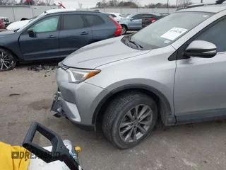 2017 Toyota RAV4 Limited with VIN 2T3YFREV0HW362718, listed as a IAAI auction lot 41599238 with 92,704 mi miles. Bid and sale history available at carsss.com. Image 6.