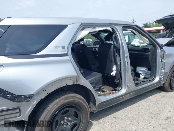 2021 Ford Police Interceptor с VIN 1FM5K8AC7MNA15865, выставлен на аукционе IAAI как лот 42517284 с пробегом 41 692 миль миль и . История ставок и продаж доступна на DreamBid. Изображение 13.