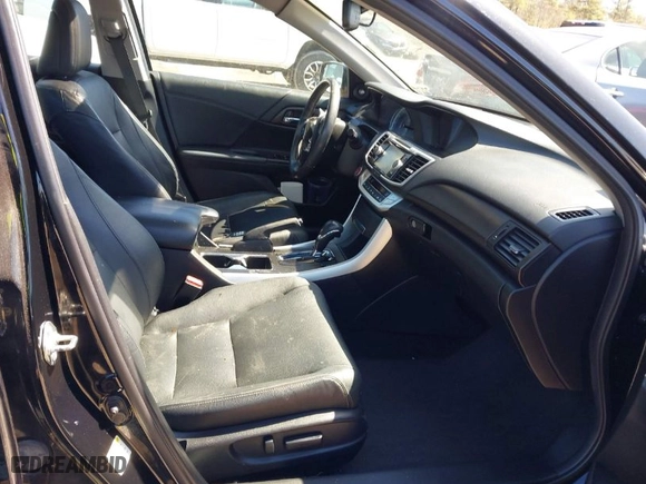 2014 Honda Accord Sedan EX-L with VIN 1HGCR2F82EA285847, listed as a IAAI auction lot 41963188 with 226,740 mi miles. Bid and sale history available at carsss.com. Image 5.