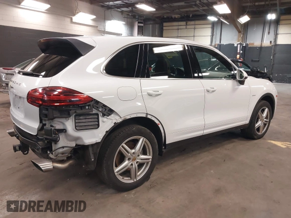 2015 Porsche Cayenne Diesel with VIN WP1AF2A24FLA38044, listed as a IAAI auction lot 41741695 with 114,214 mi miles and . Bid and sale history available at DreamBid. Image 4.