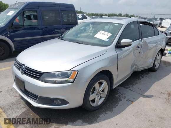 2012 Volkswagen Jetta TDI w/Premium & Nav with VIN 3VWLL7AJXCM359181, listed as a IAAI auction lot 42110771 with 148,547 mi miles and . Bid and sale history available at DreamBid. Image 18.