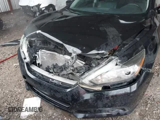 2017 Nissan Altima SL z VIN 1N4AL3AP5HC298778, wystawiony jako IAAI lot #42316000 z przebiegiem 145 566 mil mil oraz . Historia ofert i sprzedaży dostępna na DreamBid. Obrazek 6.